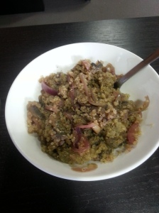 The Wannabe Herbivore: Mushroom, red onion, and quinoa "risotto"